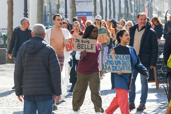 Pourquoi opter pour des textiles publicitaires efficaces